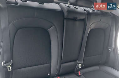 Внедорожник / Кроссовер Hyundai Kona Electric 2019 в 