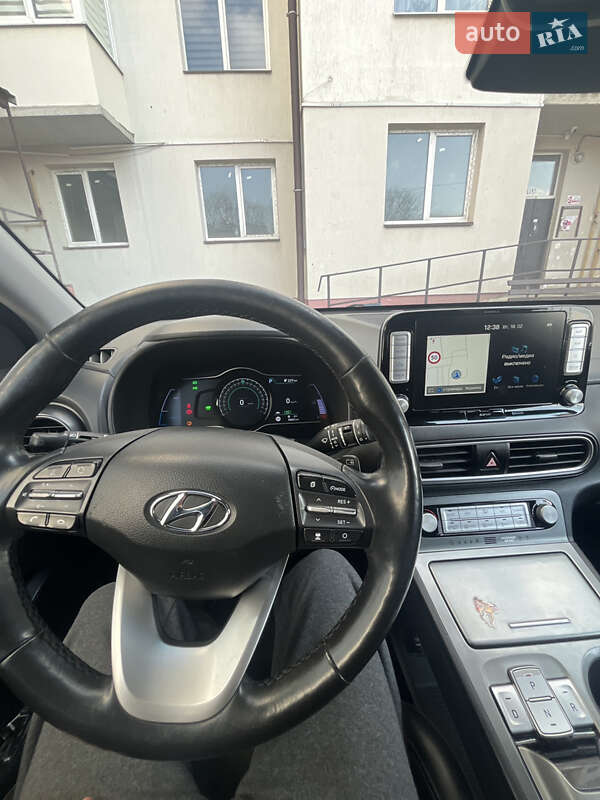 Внедорожник / Кроссовер Hyundai Kona Electric 2019 в Львове