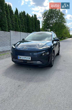 Внедорожник / Кроссовер Hyundai Kona Electric 2021 в Ровно