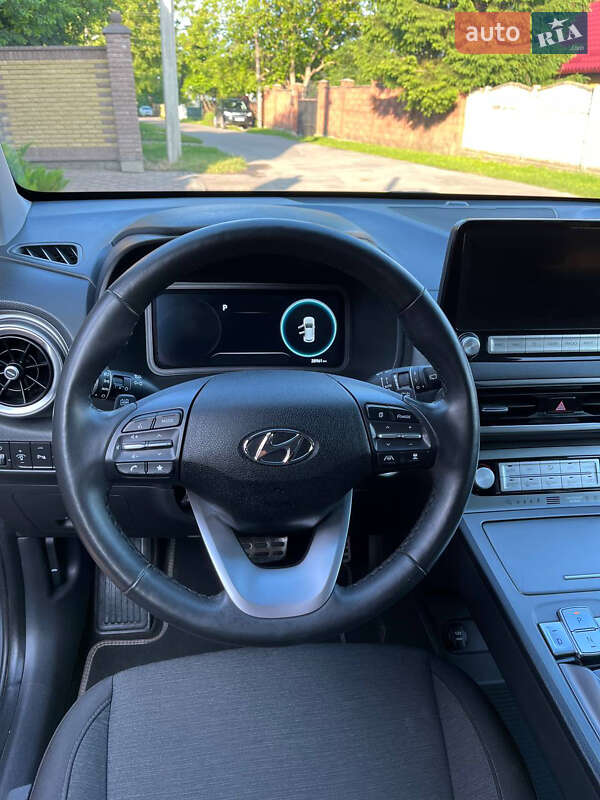 Внедорожник / Кроссовер Hyundai Kona Electric 2021 в Ровно