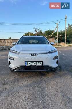 Позашляховик / Кросовер Hyundai Kona Electric 2020 в Рівному