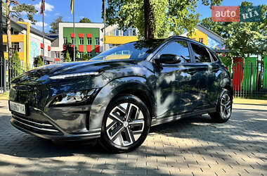 Внедорожник / Кроссовер Hyundai Kona Electric 2021 в Киеве