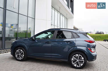 Позашляховик / Кросовер Hyundai Kona Electric 2021 в 