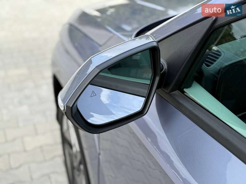 Внедорожник / Кроссовер Hyundai Kona Electric 2024 в Дубно