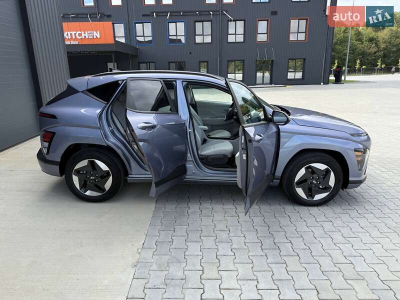 Внедорожник / Кроссовер Hyundai Kona Electric 2024 в Дубно