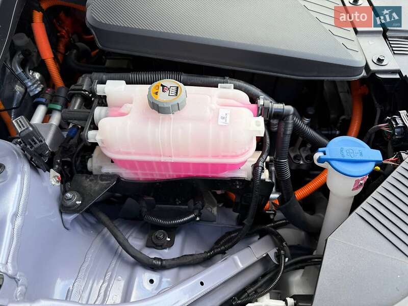 Внедорожник / Кроссовер Hyundai Kona Electric 2024 в Дубно