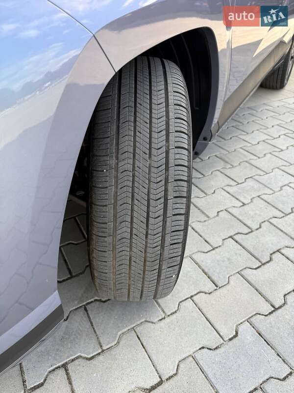 Внедорожник / Кроссовер Hyundai Kona Electric 2024 в Дубно