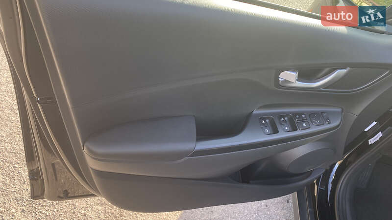 Позашляховик / Кросовер Hyundai Kona Electric 2023 в Жмеринці