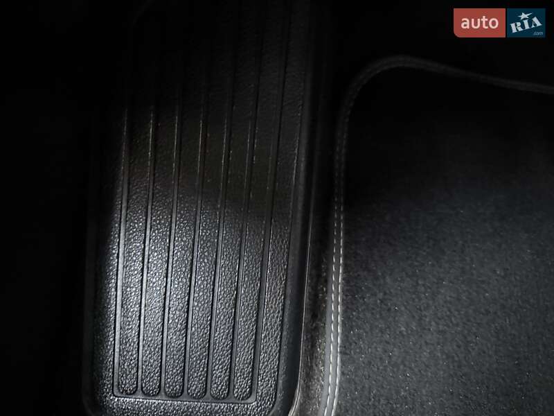 Внедорожник / Кроссовер Hyundai Kona Electric 2020 в Львове фото 76 Внедорожник / Кроссовер Hyundai Kona Electric 2020 в Львове