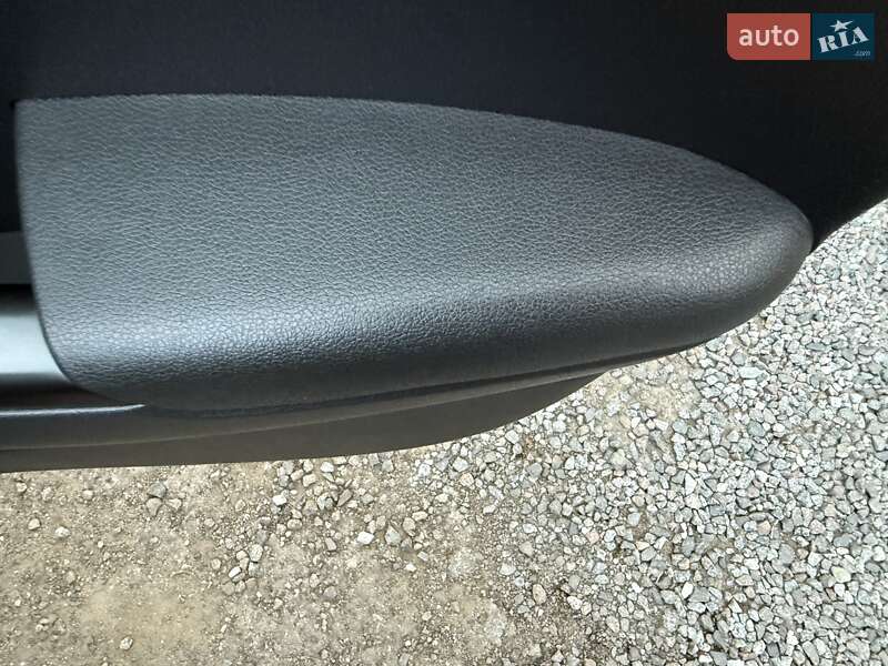 Внедорожник / Кроссовер Hyundai Kona Electric 2020 в Львове фото 102 Внедорожник / Кроссовер Hyundai Kona Electric 2020 в Львове