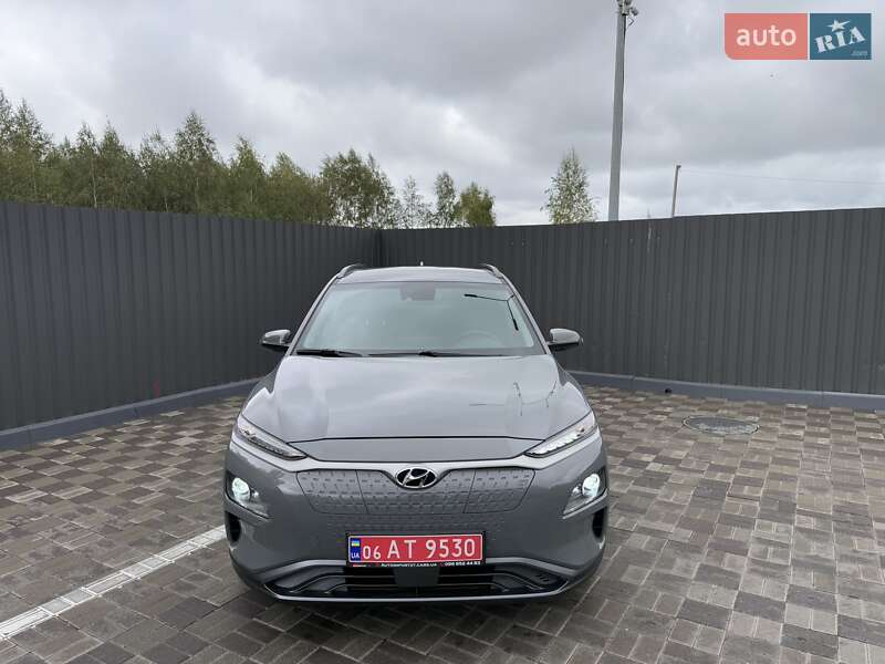 Внедорожник / Кроссовер Hyundai Kona Electric 2020 в Киеве