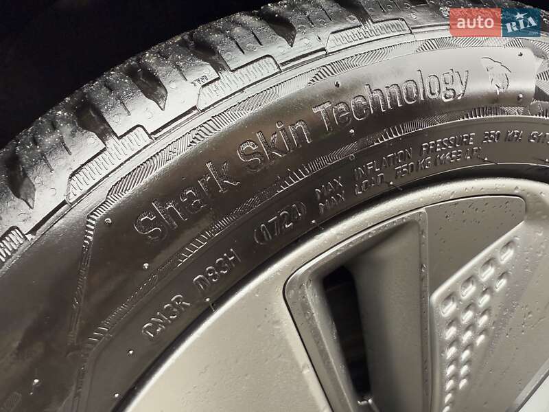 Внедорожник / Кроссовер Hyundai Kona Electric 2020 в Киеве