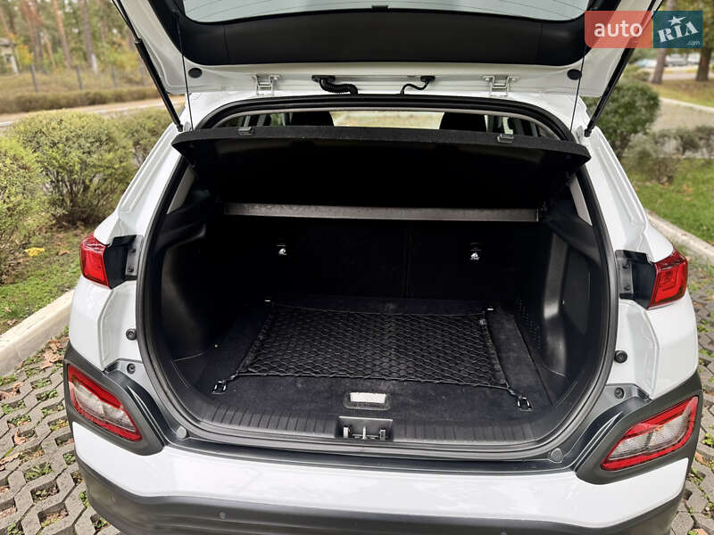 Внедорожник / Кроссовер Hyundai Kona Electric 2020 в Буче