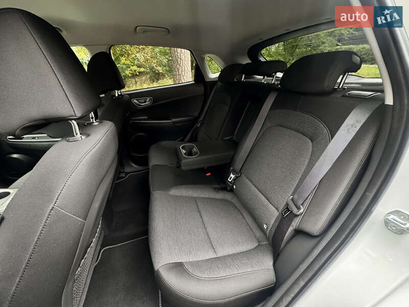 Внедорожник / Кроссовер Hyundai Kona Electric 2020 в Буче