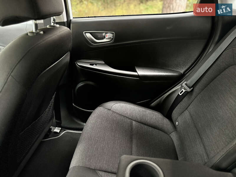 Внедорожник / Кроссовер Hyundai Kona Electric 2020 в Буче