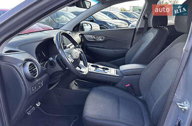 Внедорожник / Кроссовер Hyundai Kona Electric 2020 в 