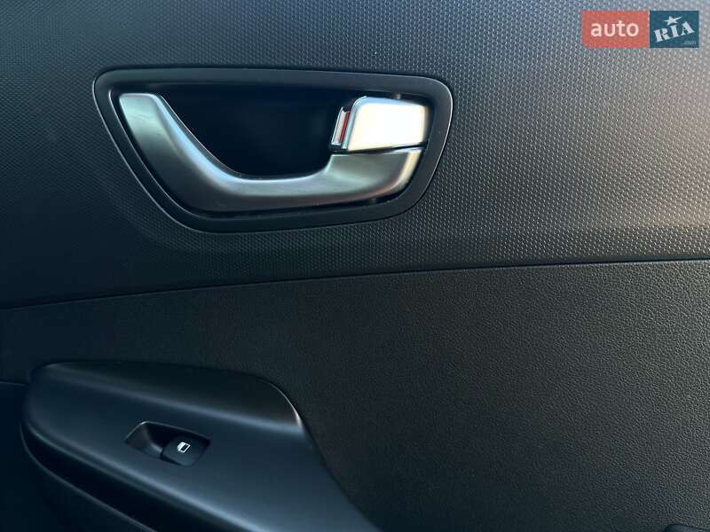 Внедорожник / Кроссовер Hyundai Kona Electric 2021 в Львове фото 55 Внедорожник / Кроссовер Hyundai Kona Electric 2021 в Львове