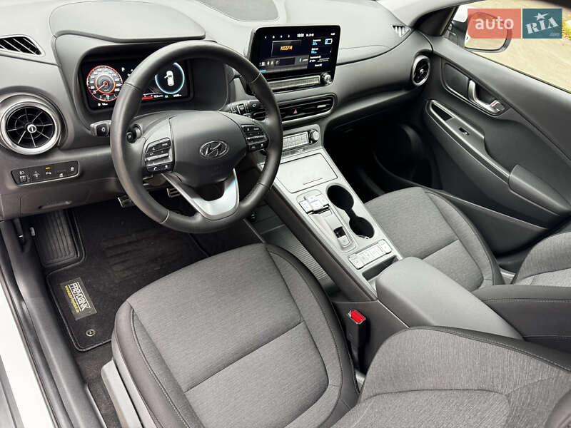 Позашляховик / Кросовер Hyundai Kona Electric 2022 в Києві