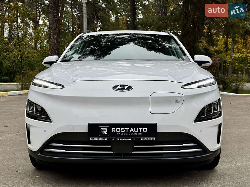 Позашляховик / Кросовер Hyundai Kona Electric 2022 в Києві