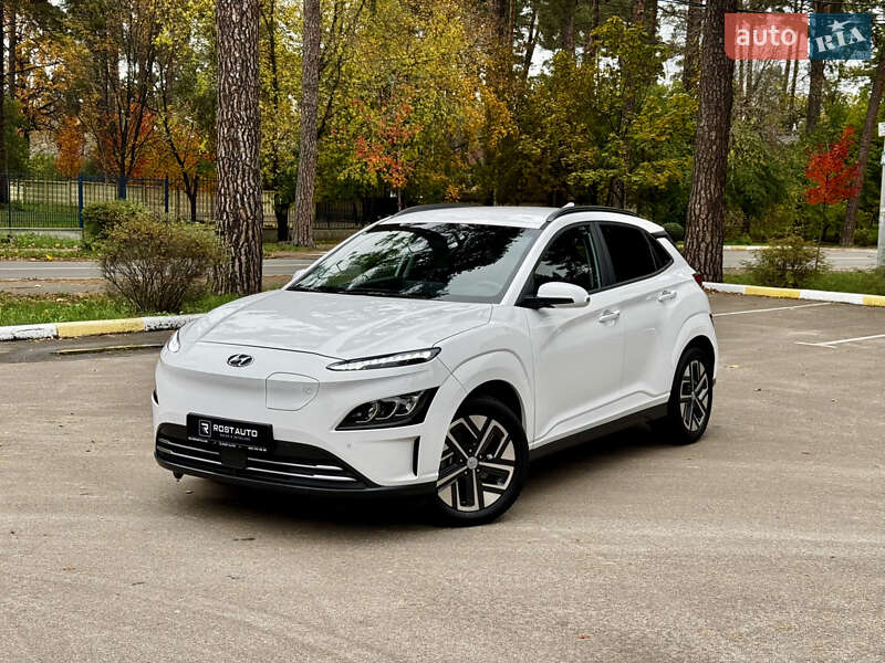 Позашляховик / Кросовер Hyundai Kona Electric 2022 в Києві