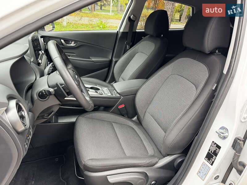 Позашляховик / Кросовер Hyundai Kona Electric 2022 в Києві