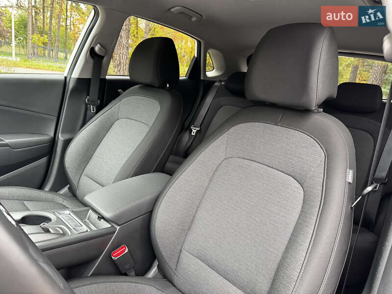 Позашляховик / Кросовер Hyundai Kona Electric 2022 в Києві