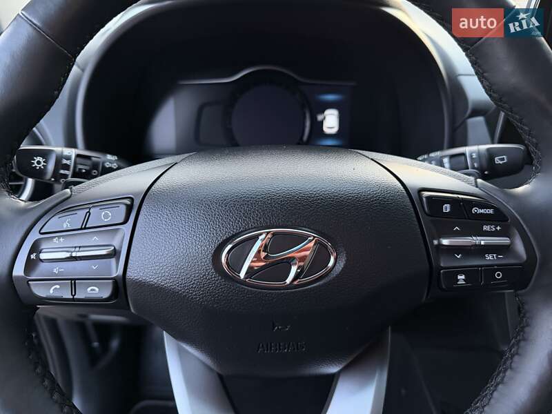 Позашляховик / Кросовер Hyundai Kona Electric 2020 в Чернівцях