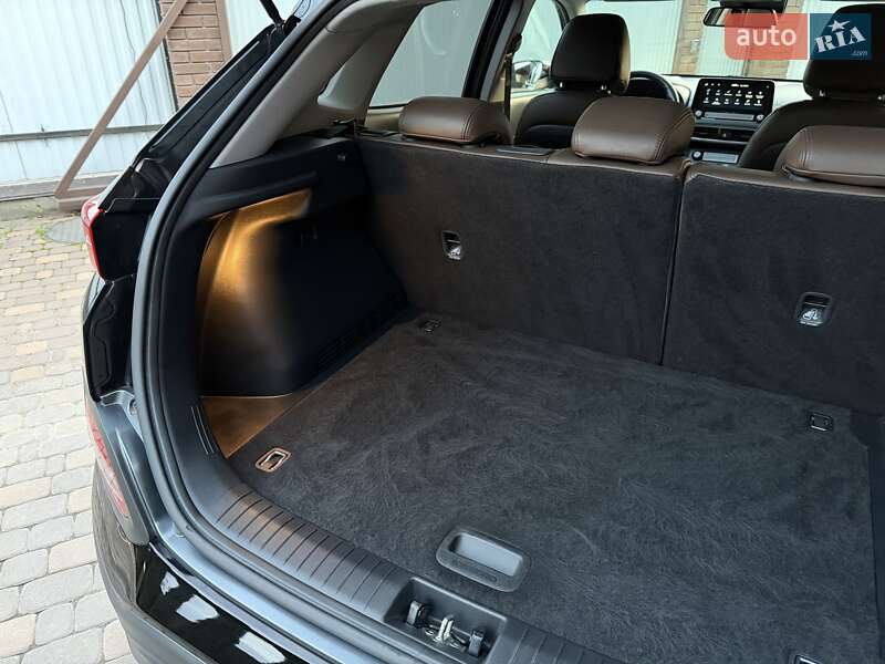 Позашляховик / Кросовер Hyundai Kona Electric 2020 в Чернівцях