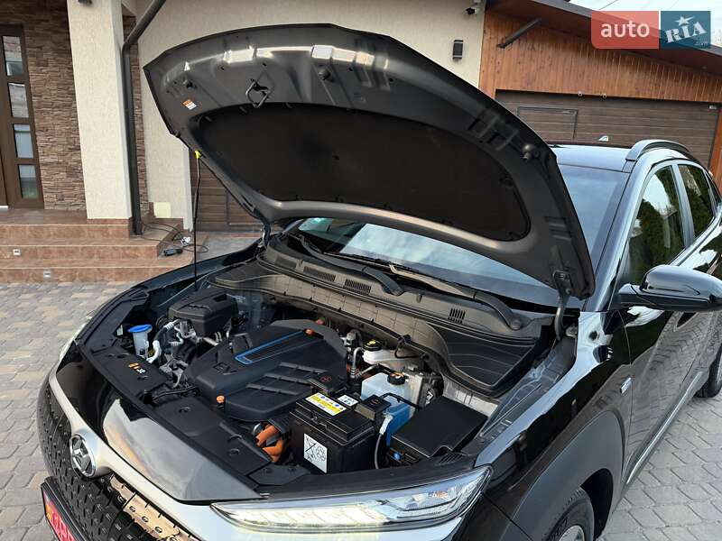 Позашляховик / Кросовер Hyundai Kona Electric 2020 в Чернівцях