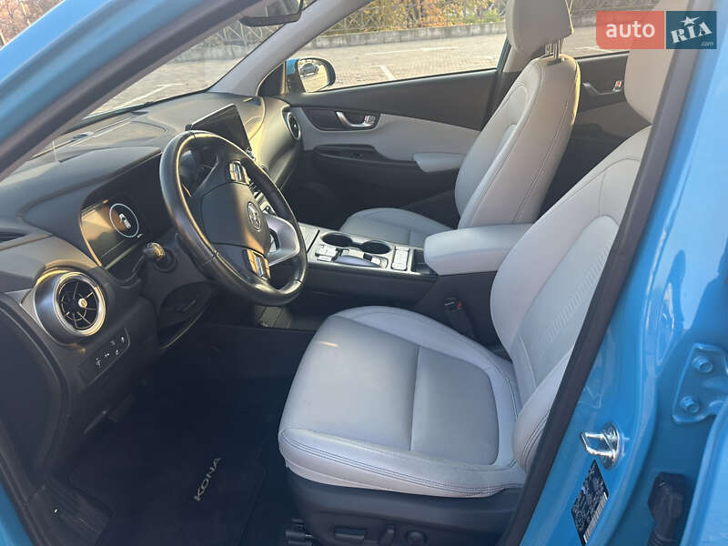 Внедорожник / Кроссовер Hyundai Kona Electric 2022 в Харькове