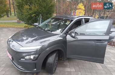 Позашляховик / Кросовер Hyundai Kona Electric 2022 в  фото 21 Позашляховик / Кросовер Hyundai Kona Electric 2022 в