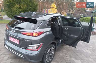 Позашляховик / Кросовер Hyundai Kona Electric 2022 в  фото 29 Позашляховик / Кросовер Hyundai Kona Electric 2022 в