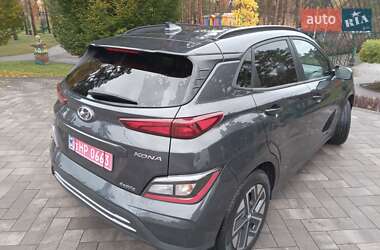 Позашляховик / Кросовер Hyundai Kona Electric 2022 в  фото 13 Позашляховик / Кросовер Hyundai Kona Electric 2022 в