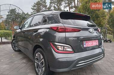 Позашляховик / Кросовер Hyundai Kona Electric 2022 в  фото 16 Позашляховик / Кросовер Hyundai Kona Electric 2022 в