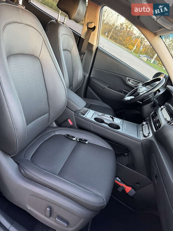 Позашляховик / Кросовер Hyundai Kona Electric 2020 в Радивиліві фото 37 Позашляховик / Кросовер Hyundai Kona Electric 2020 в Радивиліві