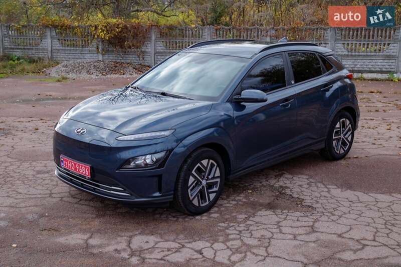 Внедорожник / Кроссовер Hyundai Kona Electric 2022 в Бердичеве
