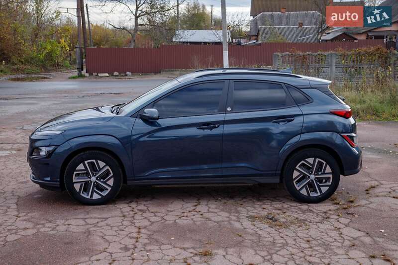 Внедорожник / Кроссовер Hyundai Kona Electric 2022 в Бердичеве