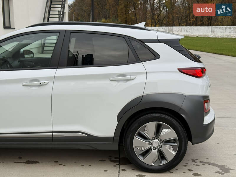 Позашляховик / Кросовер Hyundai Kona Electric 2020 в Луцьку фото 28 Позашляховик / Кросовер Hyundai Kona Electric 2020 в Луцьку