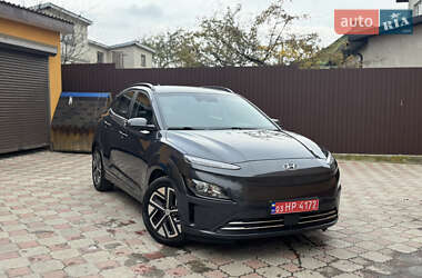 Внедорожник / Кроссовер Hyundai Kona Electric 2022 в Ровно