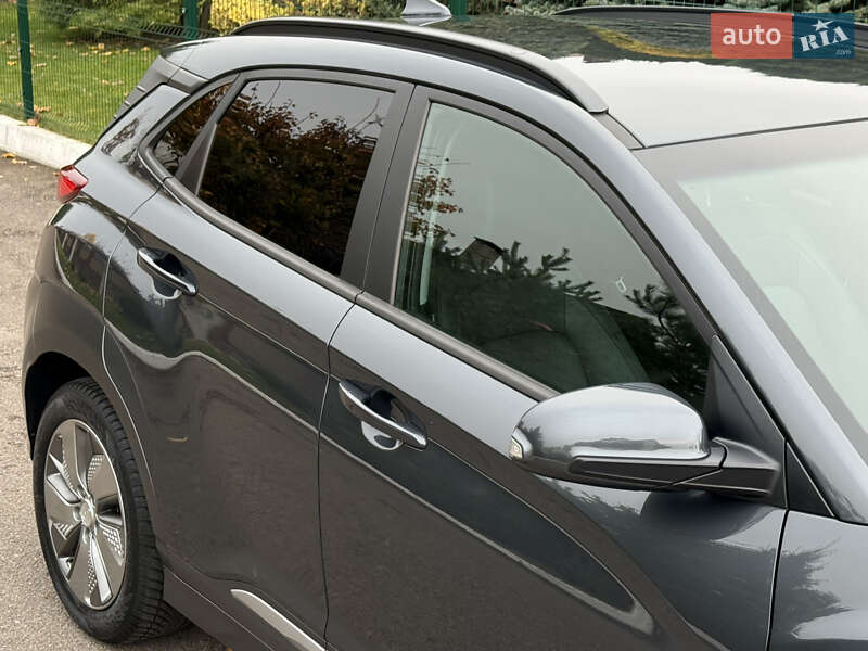 Внедорожник / Кроссовер Hyundai Kona Electric 2020 в Ровно