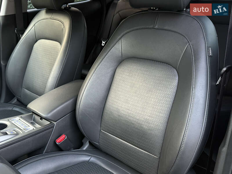 Внедорожник / Кроссовер Hyundai Kona Electric 2020 в Ровно