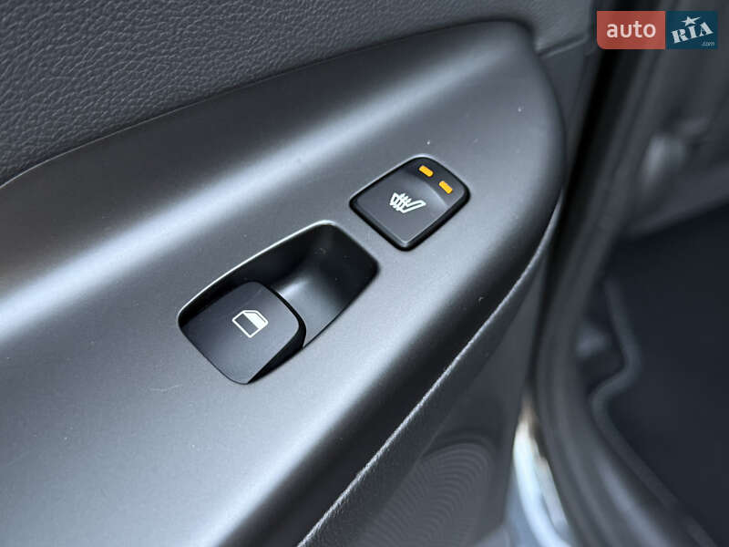 Внедорожник / Кроссовер Hyundai Kona Electric 2020 в Ровно