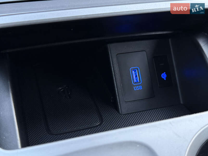 Внедорожник / Кроссовер Hyundai Kona Electric 2020 в Ровно