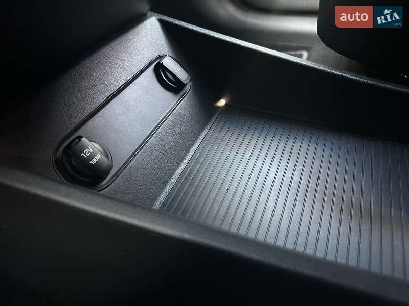 Внедорожник / Кроссовер Hyundai Kona Electric 2021 в Львове