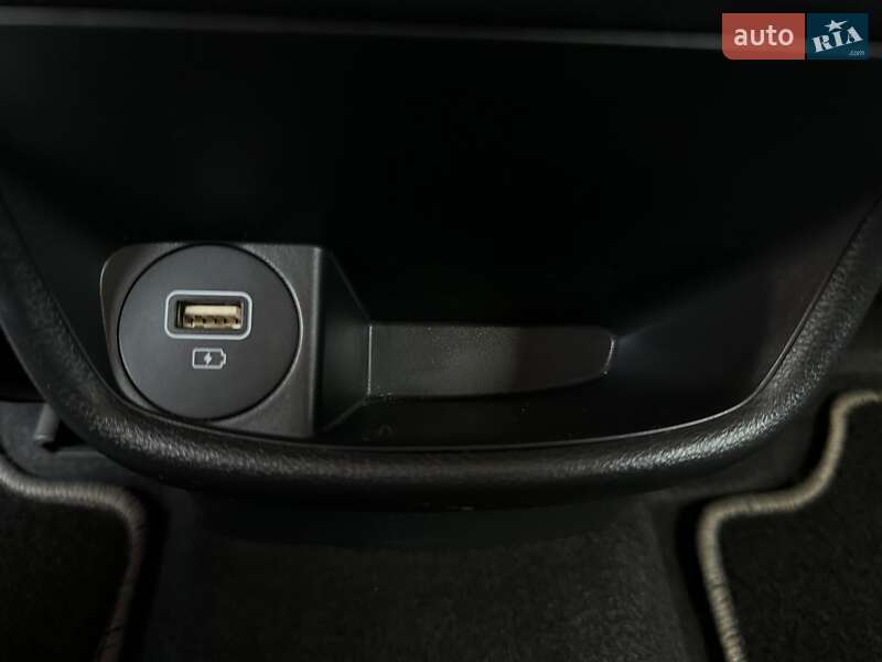 Внедорожник / Кроссовер Hyundai Kona Electric 2021 в Львове