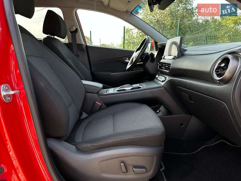 Внедорожник / Кроссовер Hyundai Kona Electric 2021 в Львове