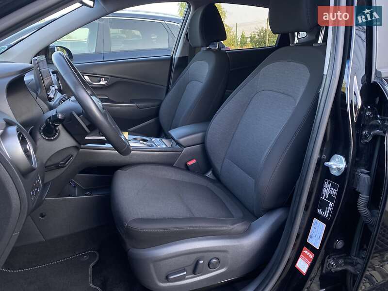 Внедорожник / Кроссовер Hyundai Kona Electric 2021 в Львове