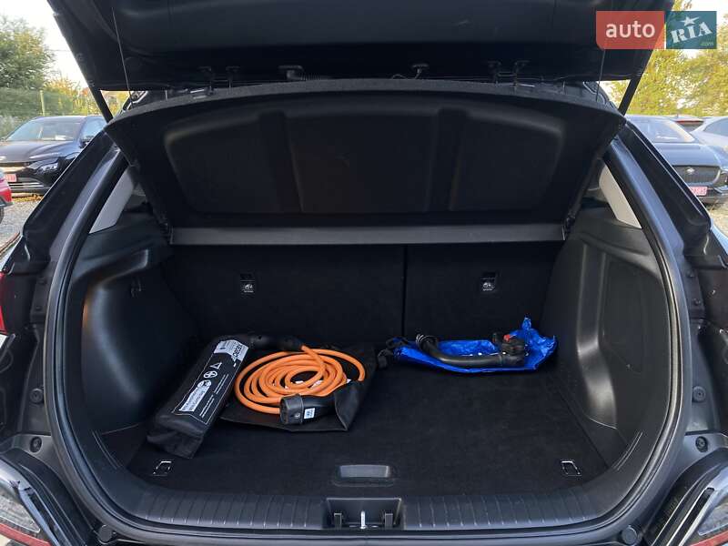 Внедорожник / Кроссовер Hyundai Kona Electric 2021 в Львове