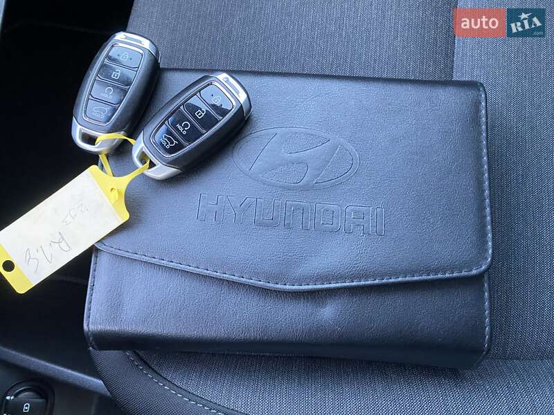 Внедорожник / Кроссовер Hyundai Kona Electric 2021 в Львове