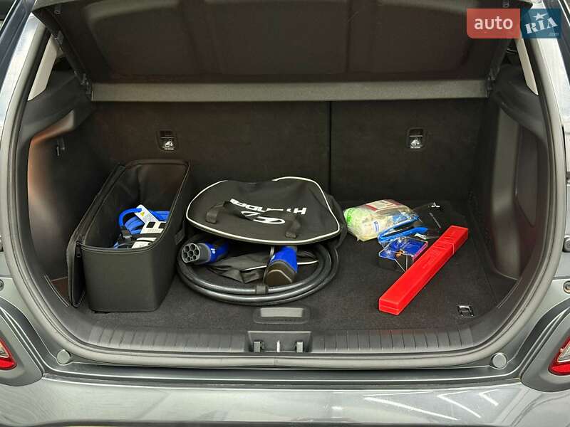 Позашляховик / Кросовер Hyundai Kona Electric 2020 в Луцьку